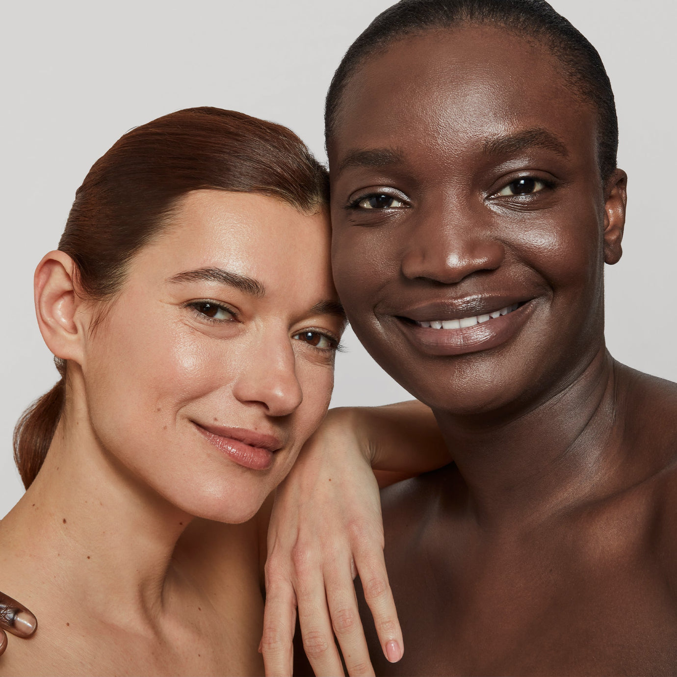 Me&Medik8 - Female friends Me&Medik8 - Female friends